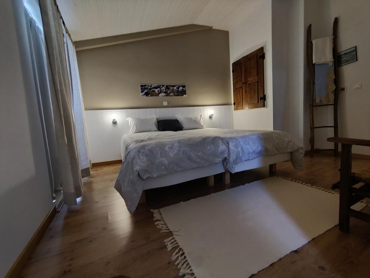 Casa Do Forno Guest House Salvaterra do Extremo ภายนอก รูปภาพ