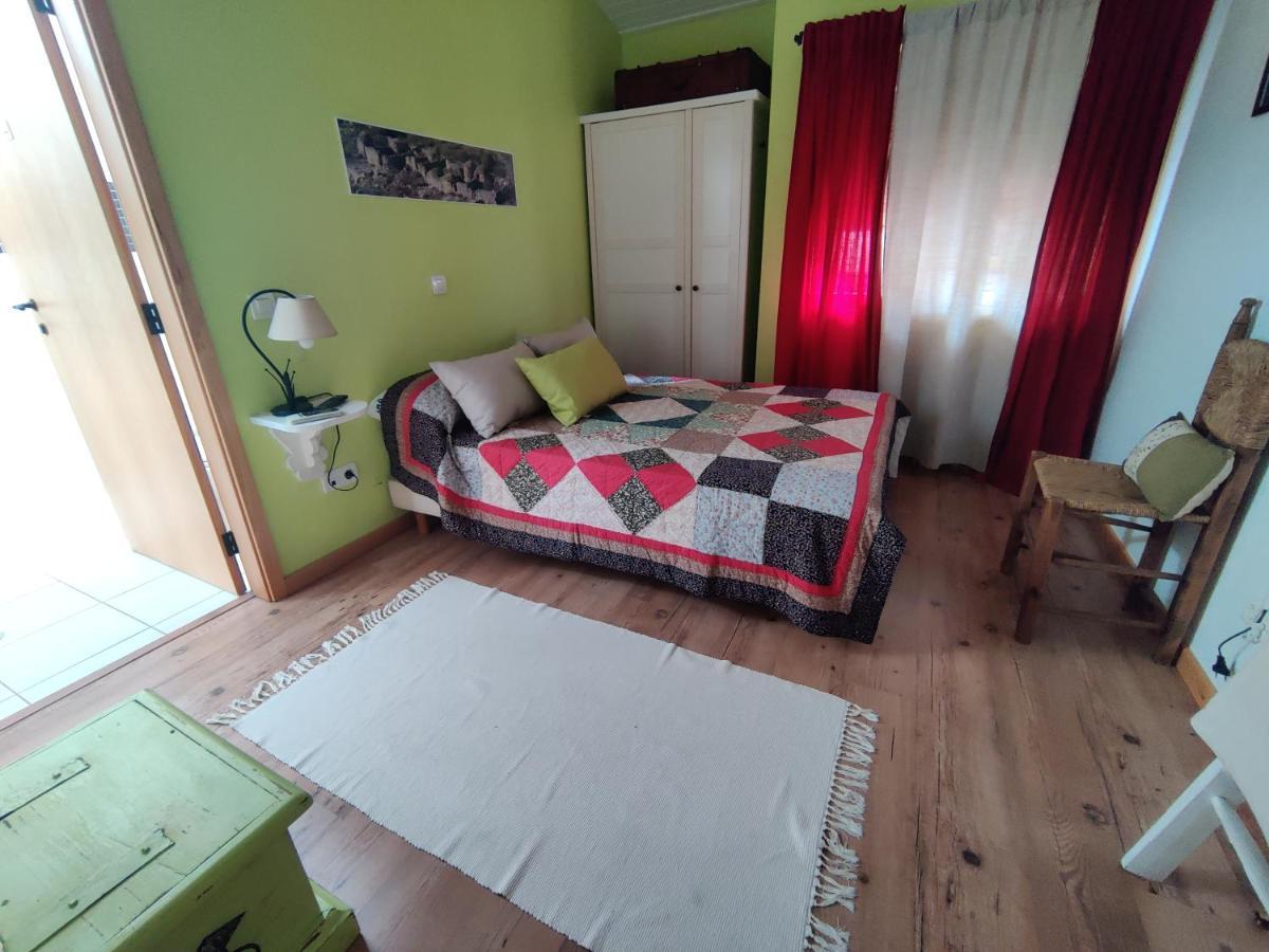 Casa Do Forno Guest House Salvaterra do Extremo ภายนอก รูปภาพ