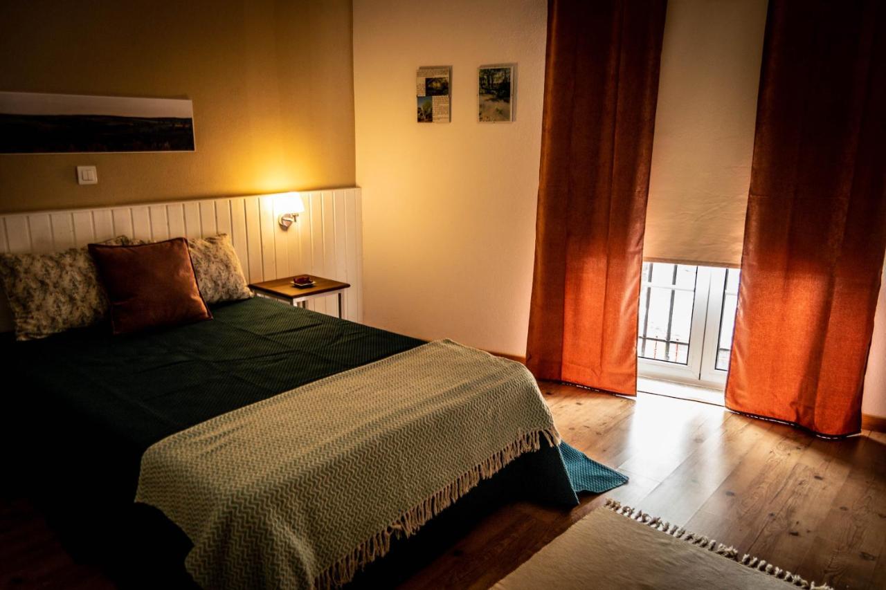 Casa Do Forno Guest House Salvaterra do Extremo ภายนอก รูปภาพ