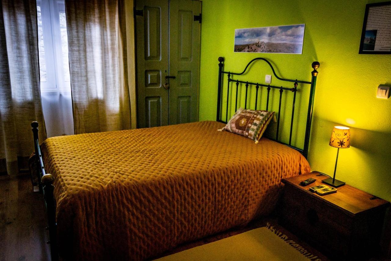 Casa Do Forno Guest House Salvaterra do Extremo ภายนอก รูปภาพ
