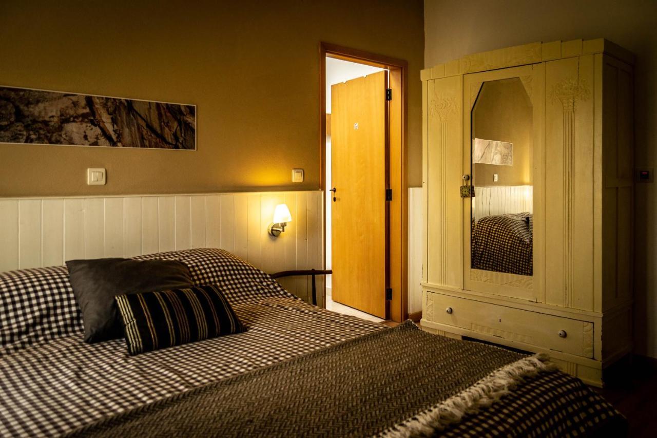 Casa Do Forno Guest House Salvaterra do Extremo ภายนอก รูปภาพ