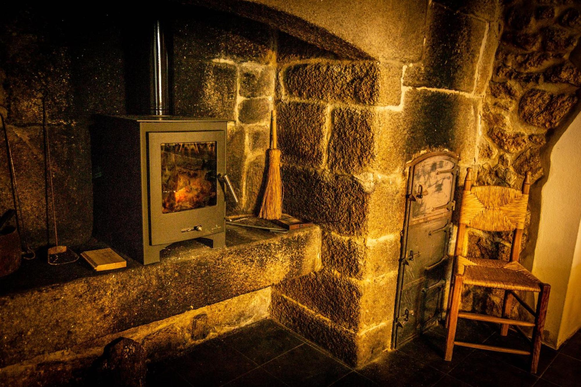 Casa Do Forno Guest House Salvaterra do Extremo ภายนอก รูปภาพ